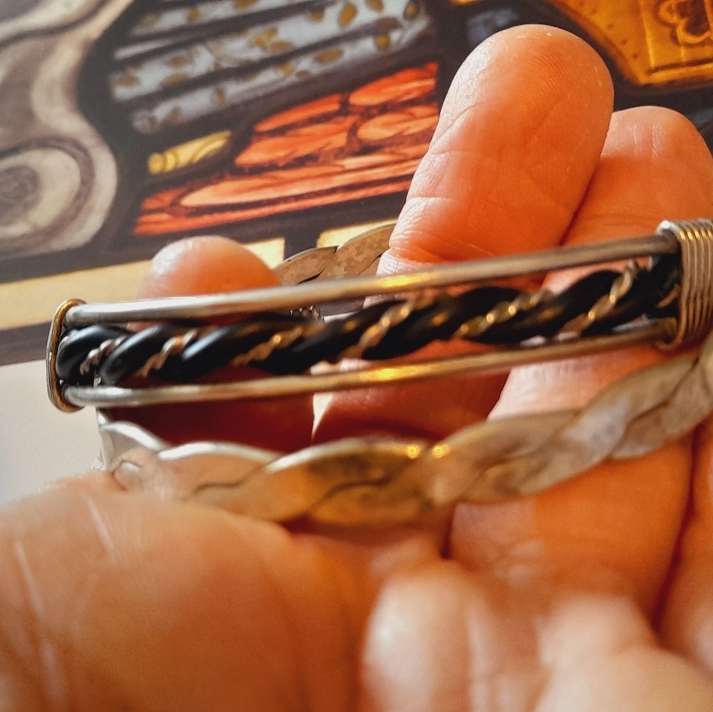 Set Of 2 Bracelets Silver And Black - Picture 2 of 5